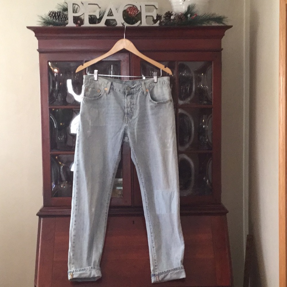 Levi’s 501 Faded Blue Jeans Women’s 28